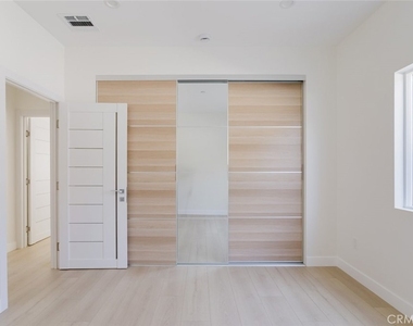 1507 N Niagara Street - Photo Thumbnail 19