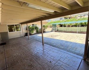 512 Ladera - Photo Thumbnail 11