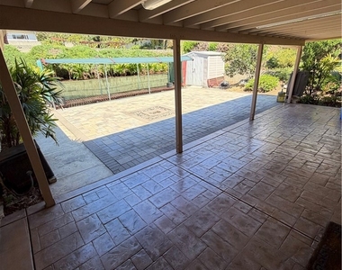 512 Ladera - Photo Thumbnail 10