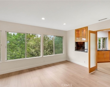 859 Saint Katherine Drive - Photo Thumbnail 41