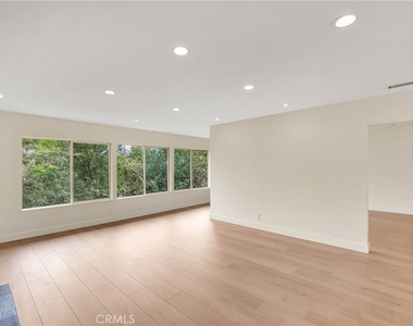 859 Saint Katherine Drive - Photo Thumbnail 33