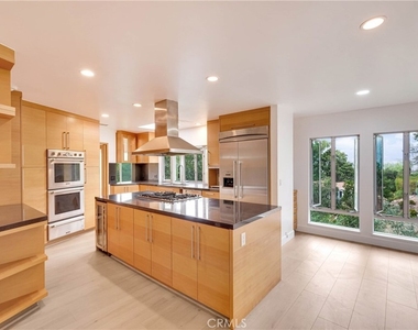 859 Saint Katherine Drive - Photo Thumbnail 46