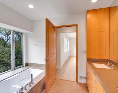 859 Saint Katherine Drive - Photo Thumbnail 65