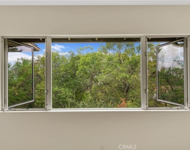 859 Saint Katherine Drive - Photo Thumbnail 51