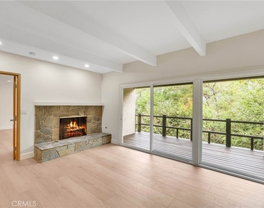 859 Saint Katherine Drive - Photo Thumbnail 58