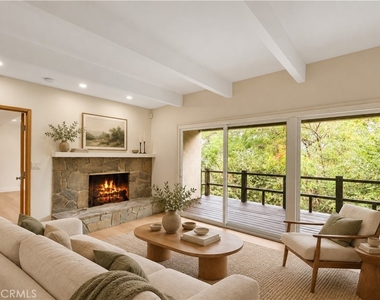 859 Saint Katherine Drive - Photo Thumbnail 13