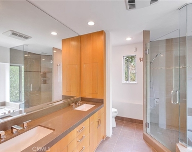 859 Saint Katherine Drive - Photo Thumbnail 62