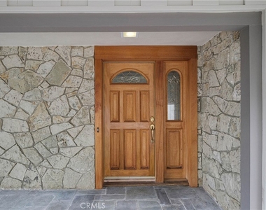 859 Saint Katherine Drive - Photo Thumbnail 27