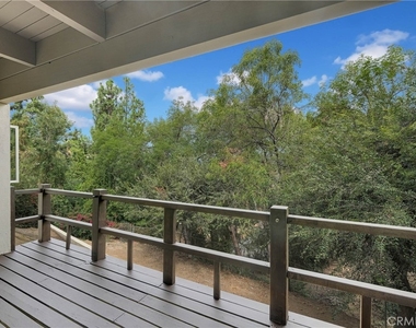 859 Saint Katherine Drive - Photo Thumbnail 25