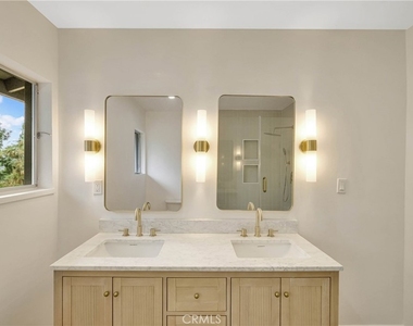 859 Saint Katherine Drive - Photo Thumbnail 53