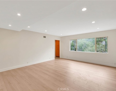 859 Saint Katherine Drive - Photo Thumbnail 59