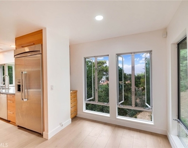 859 Saint Katherine Drive - Photo Thumbnail 47