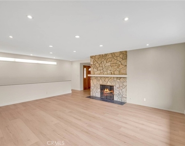 859 Saint Katherine Drive - Photo Thumbnail 35