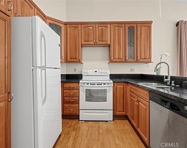 2486 Pleasant Way - Photo Thumbnail 3