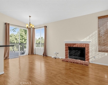 2486 Pleasant Way - Photo Thumbnail 6