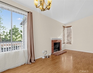 2486 Pleasant Way - Photo Thumbnail 5