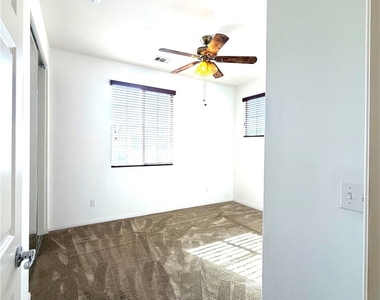8433 Floro Place - Photo Thumbnail 32