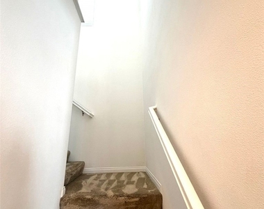 8433 Floro Place - Photo Thumbnail 13