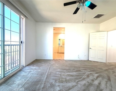 8433 Floro Place - Photo Thumbnail 17