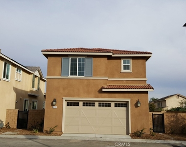 8433 Floro Place - Photo Thumbnail 39