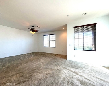 8433 Floro Place - Photo Thumbnail 10