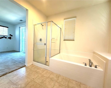 8433 Floro Place - Photo Thumbnail 23