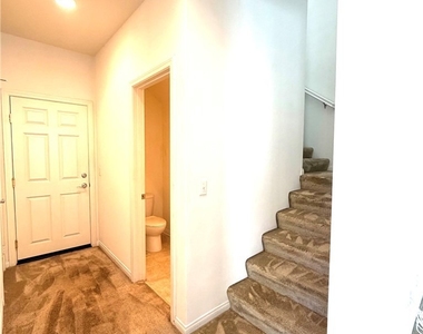 8433 Floro Place - Photo Thumbnail 12