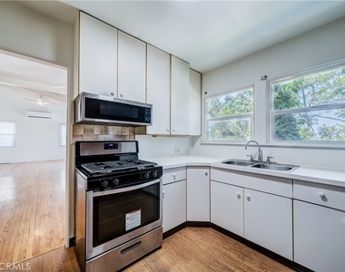 1616 Redcliff - Photo Thumbnail 23