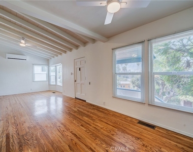 1616 Redcliff - Photo Thumbnail 19