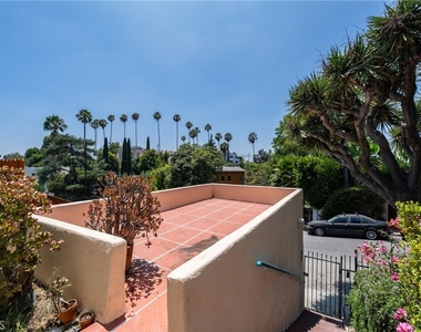 1616 Redcliff - Photo Thumbnail 2