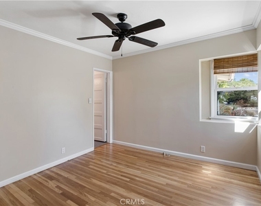 2935 Rhodelia Avenue - Photo Thumbnail 13