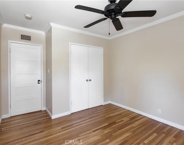 2935 Rhodelia Avenue - Photo Thumbnail 15