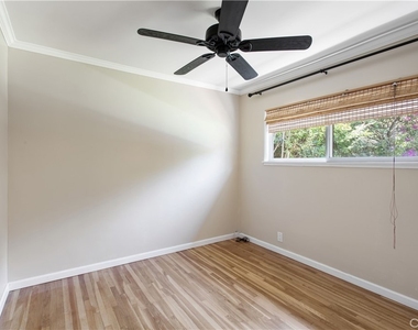 2935 Rhodelia Avenue - Photo Thumbnail 19