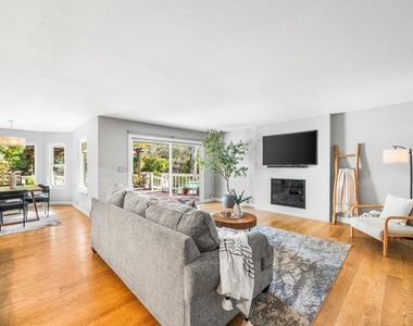 4262 Tamur Ct - Photo Thumbnail 13