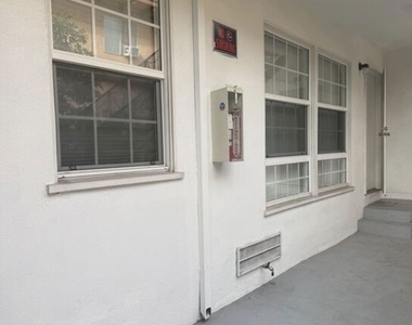 1411 S Bonnie Brae Street - Photo Thumbnail 8