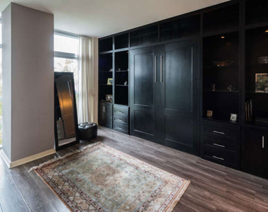 13700 Marina Pointe Drive - Photo Thumbnail 8