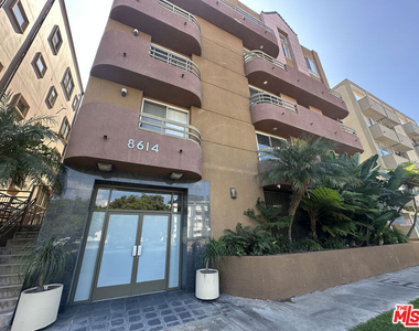 8614 Burton Way - Photo Thumbnail 20