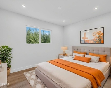12287 Osborne Street - Photo Thumbnail 16