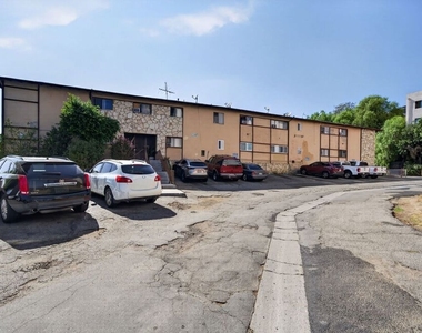 12287 Osborne Street - Photo Thumbnail 21