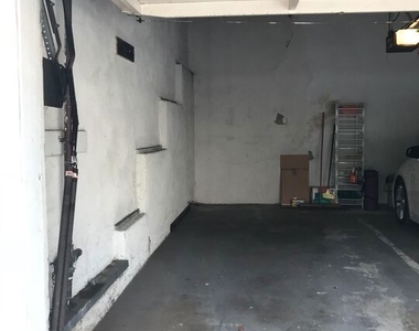 1843 S Beverly Glen Boulevard - Photo Thumbnail 16