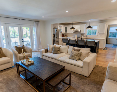 4749 Norwich Avenue - Photo Thumbnail 6