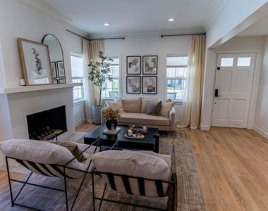 4749 Norwich Avenue - Photo Thumbnail 3