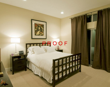 2216 Main Street - Photo Thumbnail 12