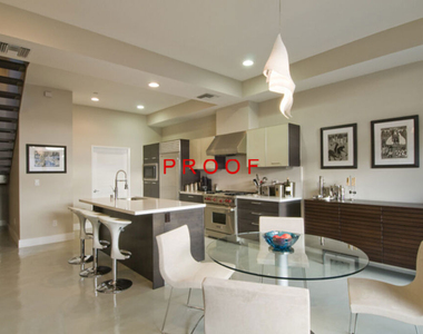 2216 Main Street - Photo Thumbnail 6