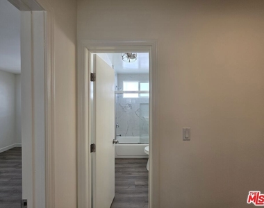 1625 Franklin Street - Photo Thumbnail 24