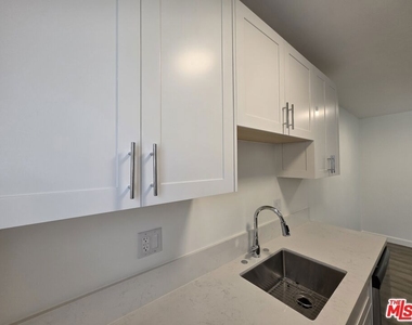 1625 Franklin Street - Photo Thumbnail 37