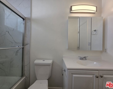1625 Franklin Street - Photo Thumbnail 27