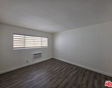 1625 Franklin Street - Photo Thumbnail 4