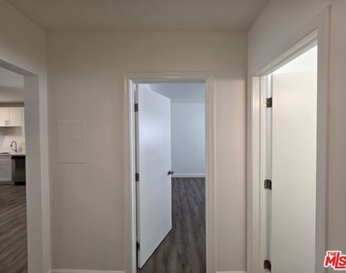 1625 Franklin Street - Photo Thumbnail 12