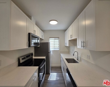 1625 Franklin Street - Photo Thumbnail 39
